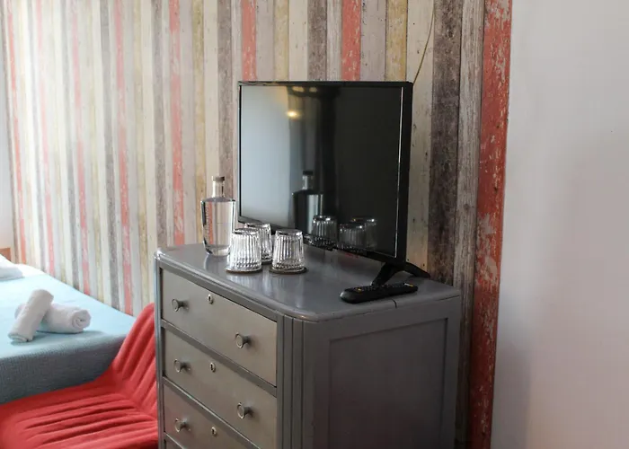 Vintage Place - Azorean Pensionat